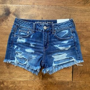 American Eagle tomgirl shorts